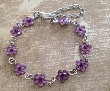 Pretty Vintage Flower  Bracelet