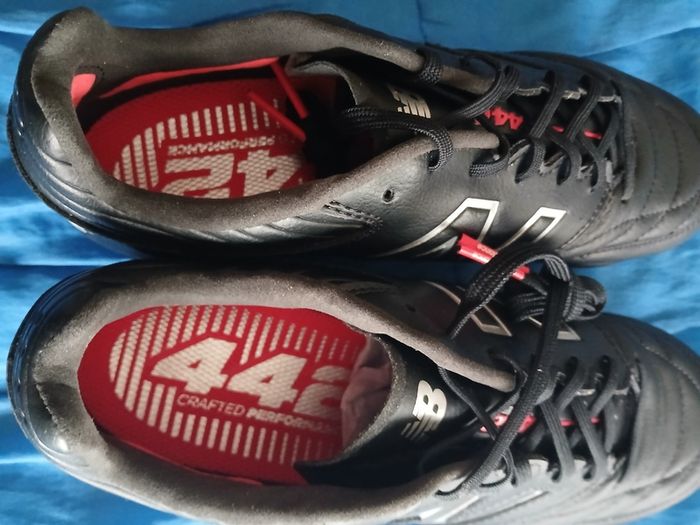 442 V2 Pro SG football boots size 8.5 EU 42 1/2
