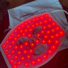 LED Light Therapy Face Mask