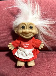 RUSS 190"90's  Troll
