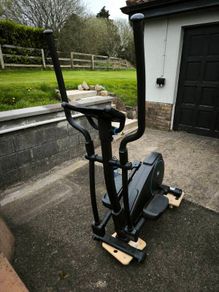Cross Trainer