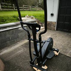 Cross Trainer