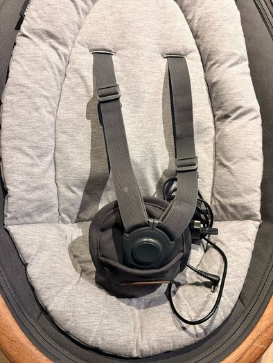 Maxi Cosi electric swing