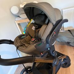 Egg 2 travel system
