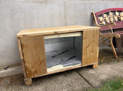 dog kennel