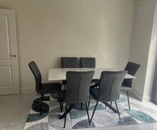1 year  old dinning table with 6 chairs