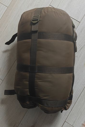 Carinthia Defence 4 Sleeping Bag - Size 185 - Excellent Used Condition