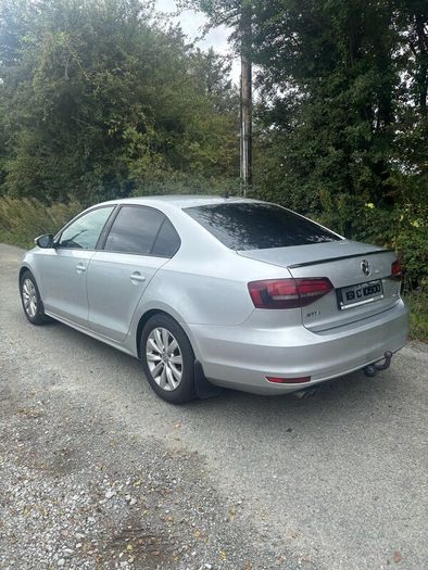 Voleswagen Jetta