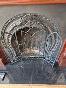 Gothic style fire guard