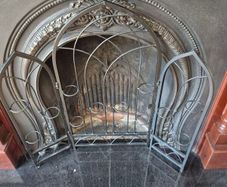 Gothic style fire guard