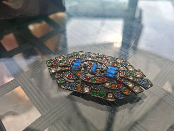 Beautiful Antique 1920's Art Deco Brooch Pin