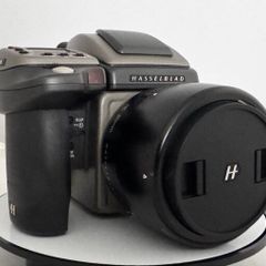 Hasselblad H1 Medium Format Film Camera Kit