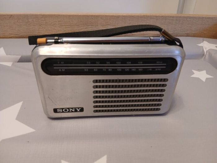 sony radio TFM-6100
