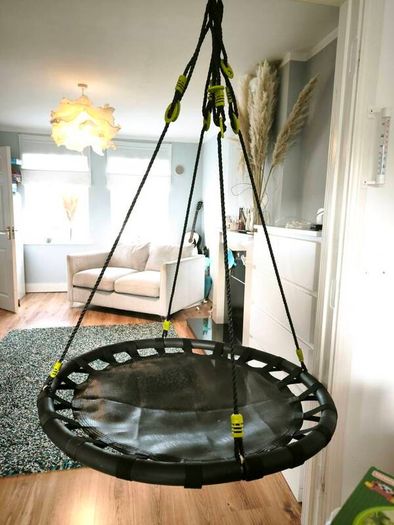Large Premium Nest Swing. 99 cm. Excellent Condition.