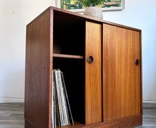 Vintage Retro Mid Century Teak Cabinet/Record Cabinet