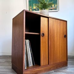 Vintage Retro Mid Century Teak Cabinet/Record Cabinet