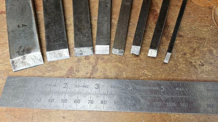 8 chisels