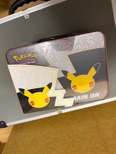 Pokemon Celebrations Collectors Chest - 25th Anniversary