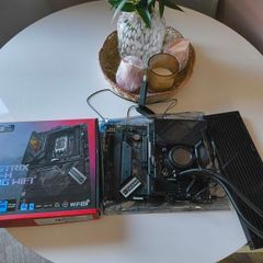ASUS ROG STRIX Z790-H Gaming Wi-Fi Intel Z790 LGA1700 DDR5 ATX Motherboard and Kolink Umbra Void 360 AIO Performance ARGB CPU AIO Cooler