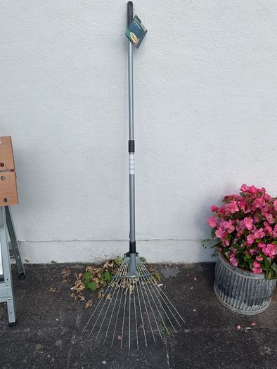 Extendable rake-new