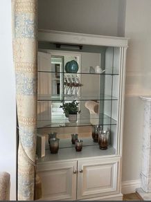 REDUCED Drinks display /storage cabinet