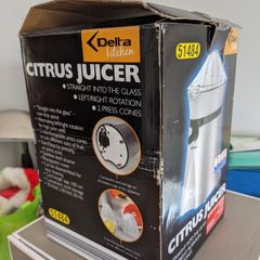 Citrus juicer