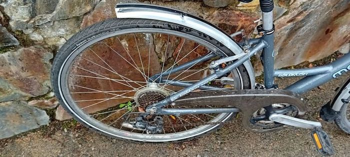 Bargin Ladies Bicycles X2
