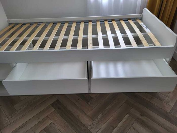 Kids bed with mattress