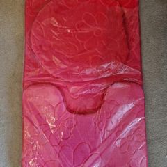 Pink Bathroom Bits