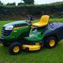 John Deere Ride On Lawnmower Image 2