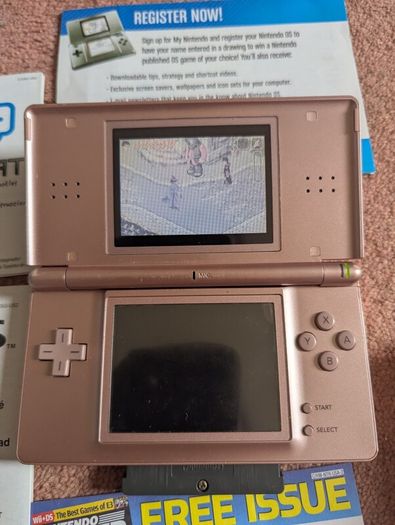Nintendo DS Lite Metallic Pink CIB (Boxed) + R4 Card & Charger