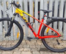 Trek Marlin 7 Mountain Bike
