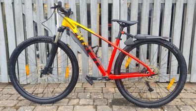 Trek Marlin 7 Mountain Bike