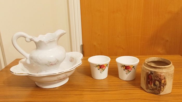 Lot of vintage ceramic items including  jug &bowl for washstand & Sandland Ware ceramic marmalade jar produced for Frank Cooper Ltd.
