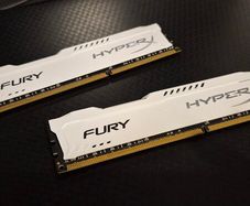 Kingston HyperX Fury DDR3 - 2 x 8 >16GB