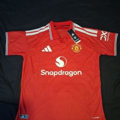 Manchester United (player version) home jersey 2026/27 size Large (would fit a medium)