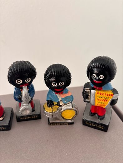 6 Robertson Jam Figures
