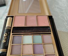 Eyeshadow
