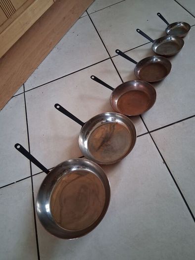 Graduated Set 6 Copper Saucepans