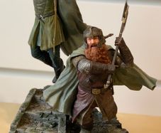 Weta Legolas & Gimli at Amon Hen The Lord of the Rings/Middle-Earth Statue