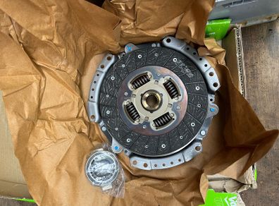Brand new 3 peace Clutch kit for Toyota