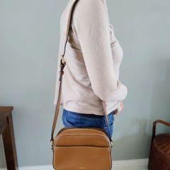 Uterque ladies crossbody genuine leather handbag in excellent condition and never used see last three photos for exact measurements FREE STANDARD POSTAGE INCLUDED