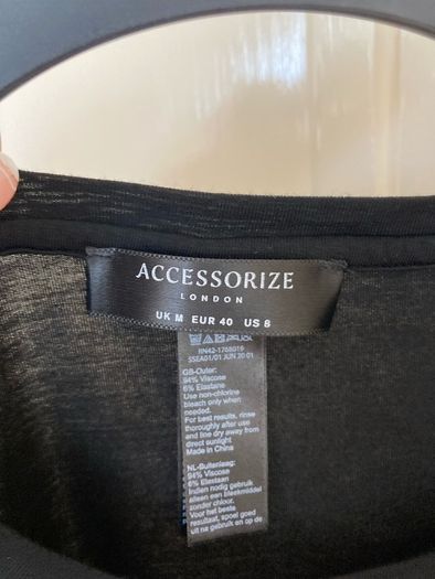 Accesorize black tie front top