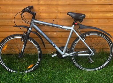 Mens and Ladies Bikes.