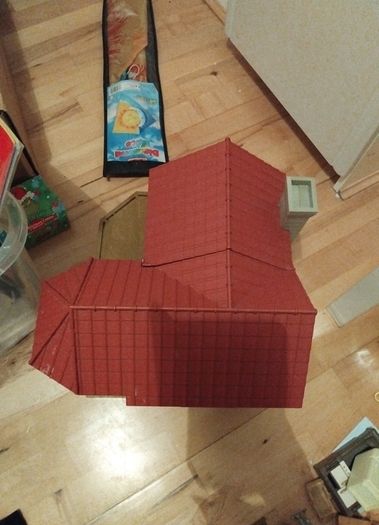 Sylvanian red roof house