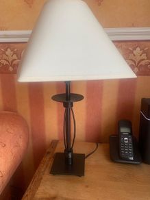 Table lamp