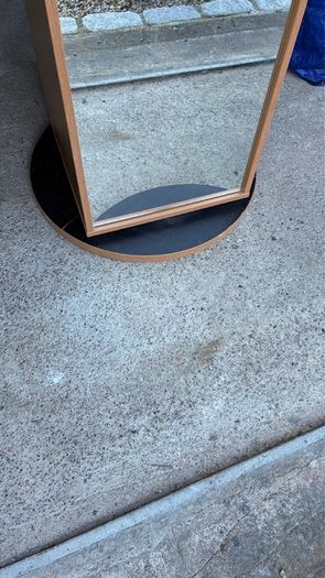 Mini wardrobe