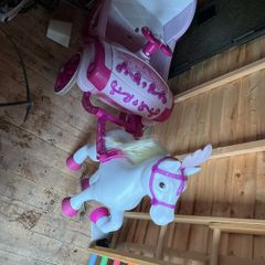 Electric ride on princess carriage