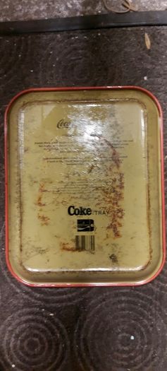 Coca cola metal drinks tray,used condition, see pictures for condition good solid used condition, nice display advertising item, buyer collects or pays postage thank you, sold as is ,front good ,back small bit of surface rust,,