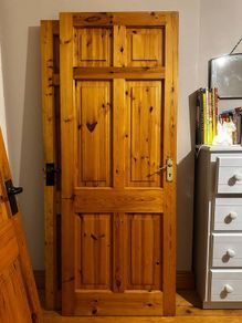 Solid pine 6-panel internal doors